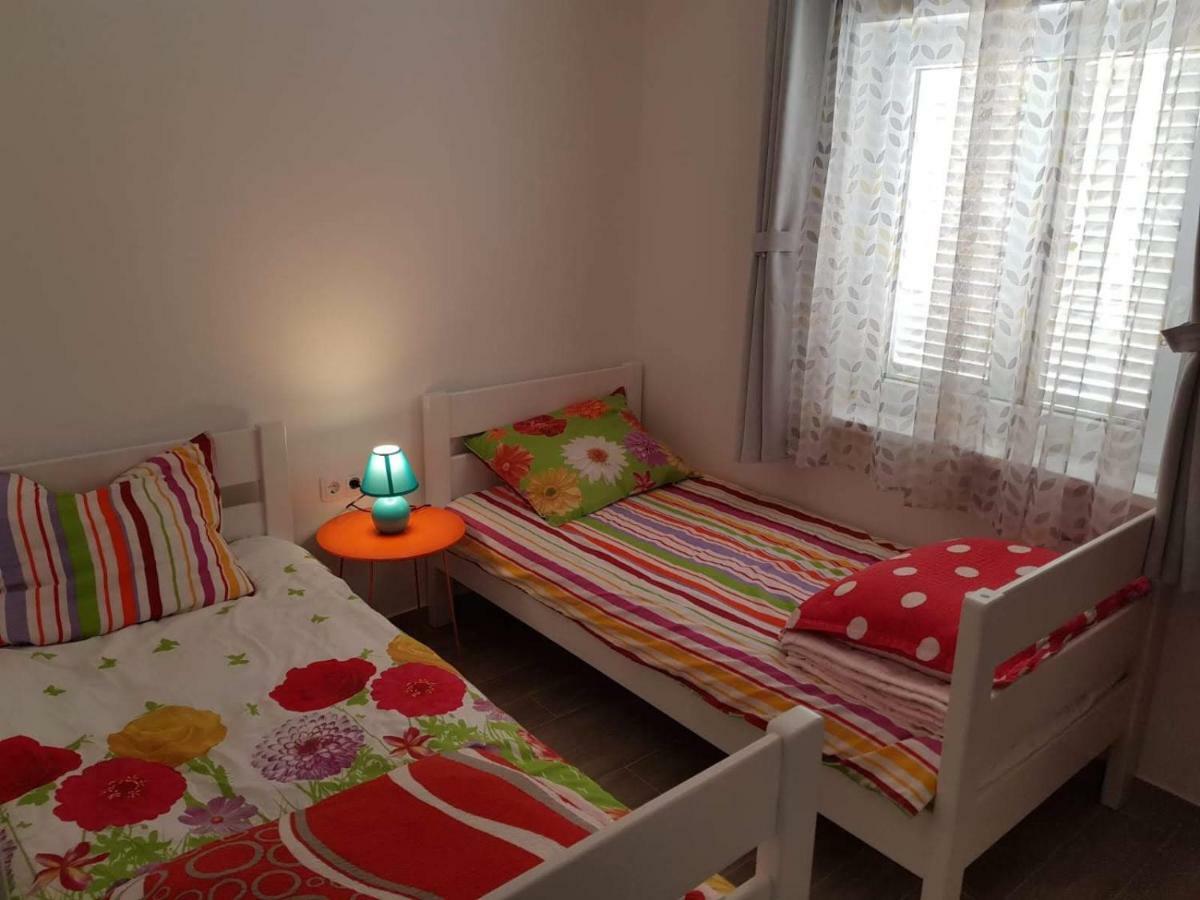 Steffano Apartment Карлобаг Екстериор снимка